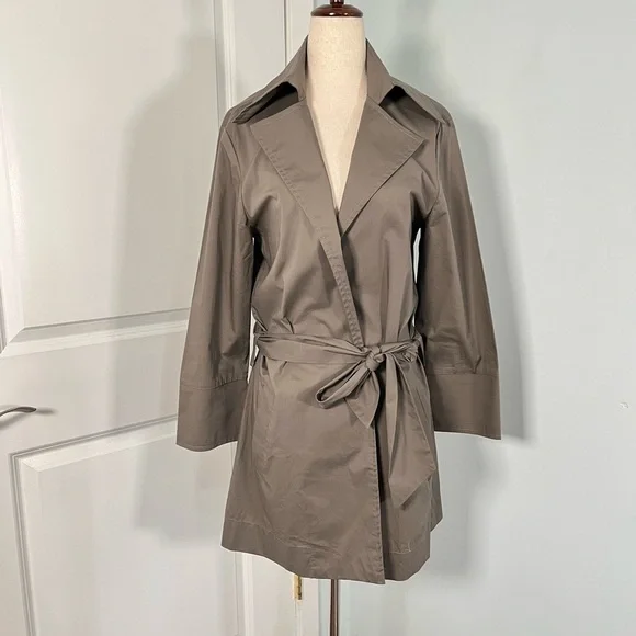 Helo Bicalho cropped trench coat - Picture 7 of 12